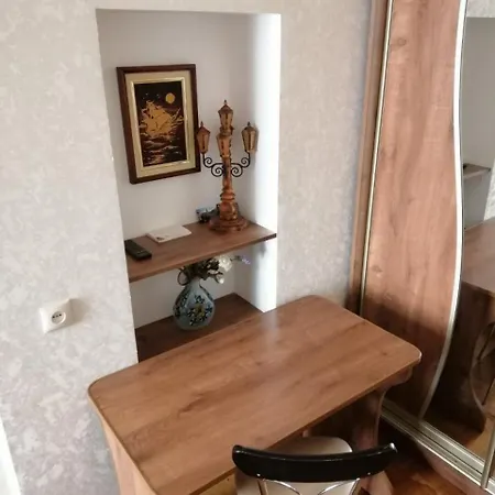 на вулиці староєврейська